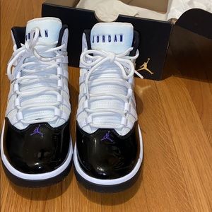 Air Jordan 11 aj11 Jordan Max Auta (GS) size 5y
